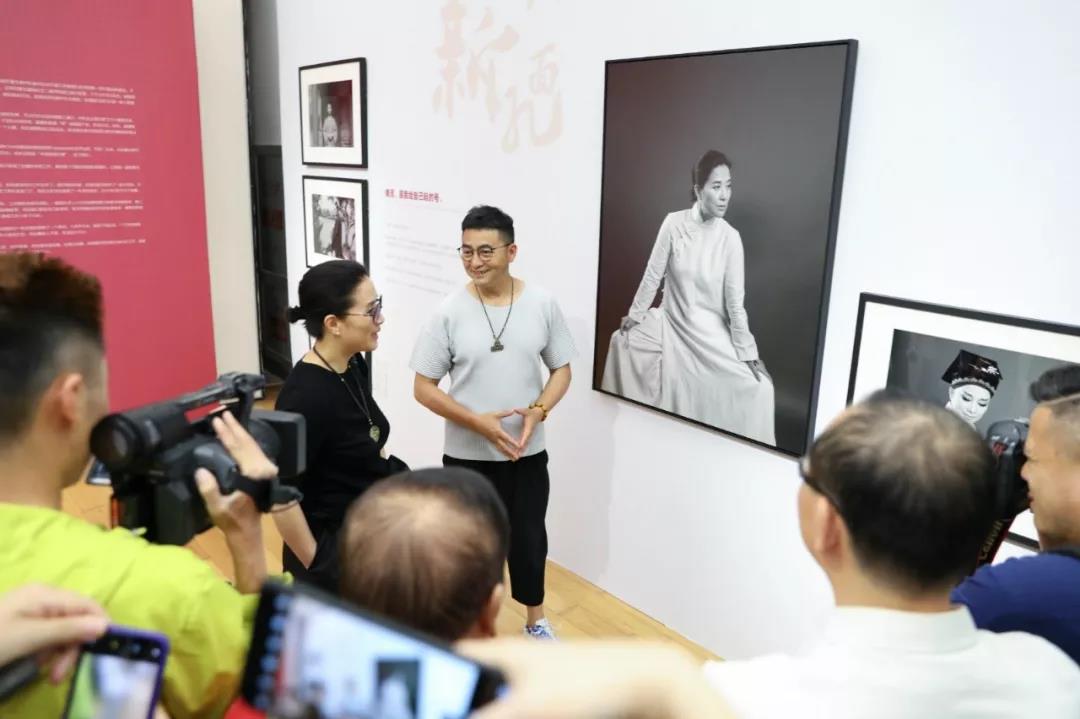 时隔一载，美好再续，海洋之神hy590地产&amp;amp;amp;肖全杭州新面庞摄影展温情启幕